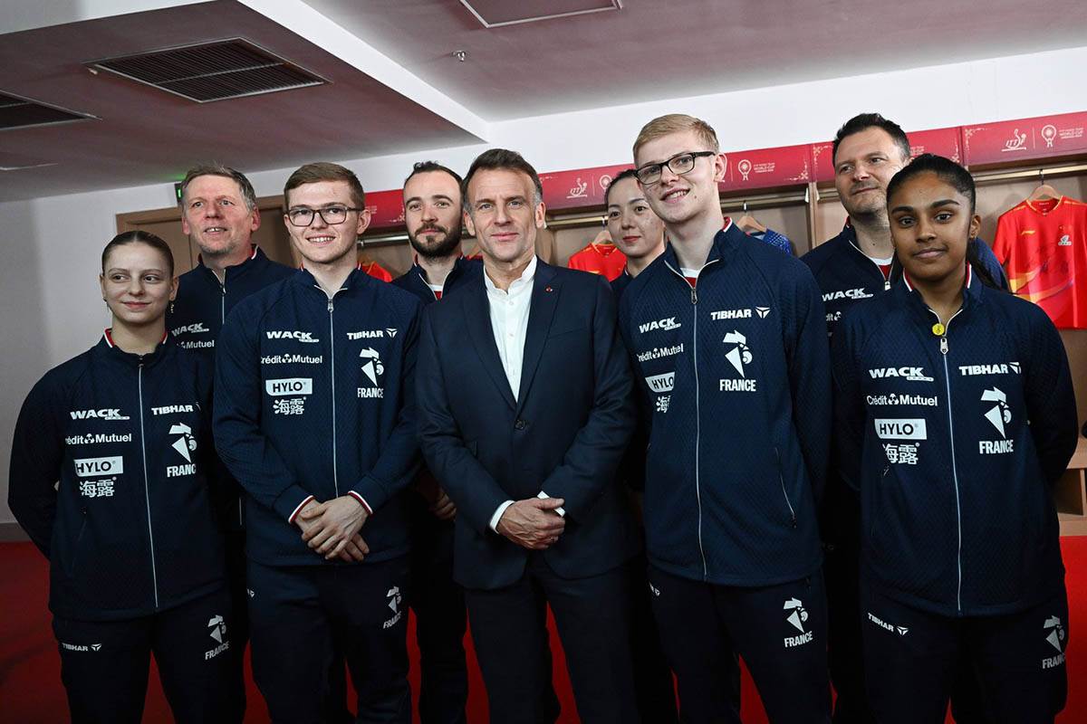 Emanuel Makron u poseti Kini (6).jpg