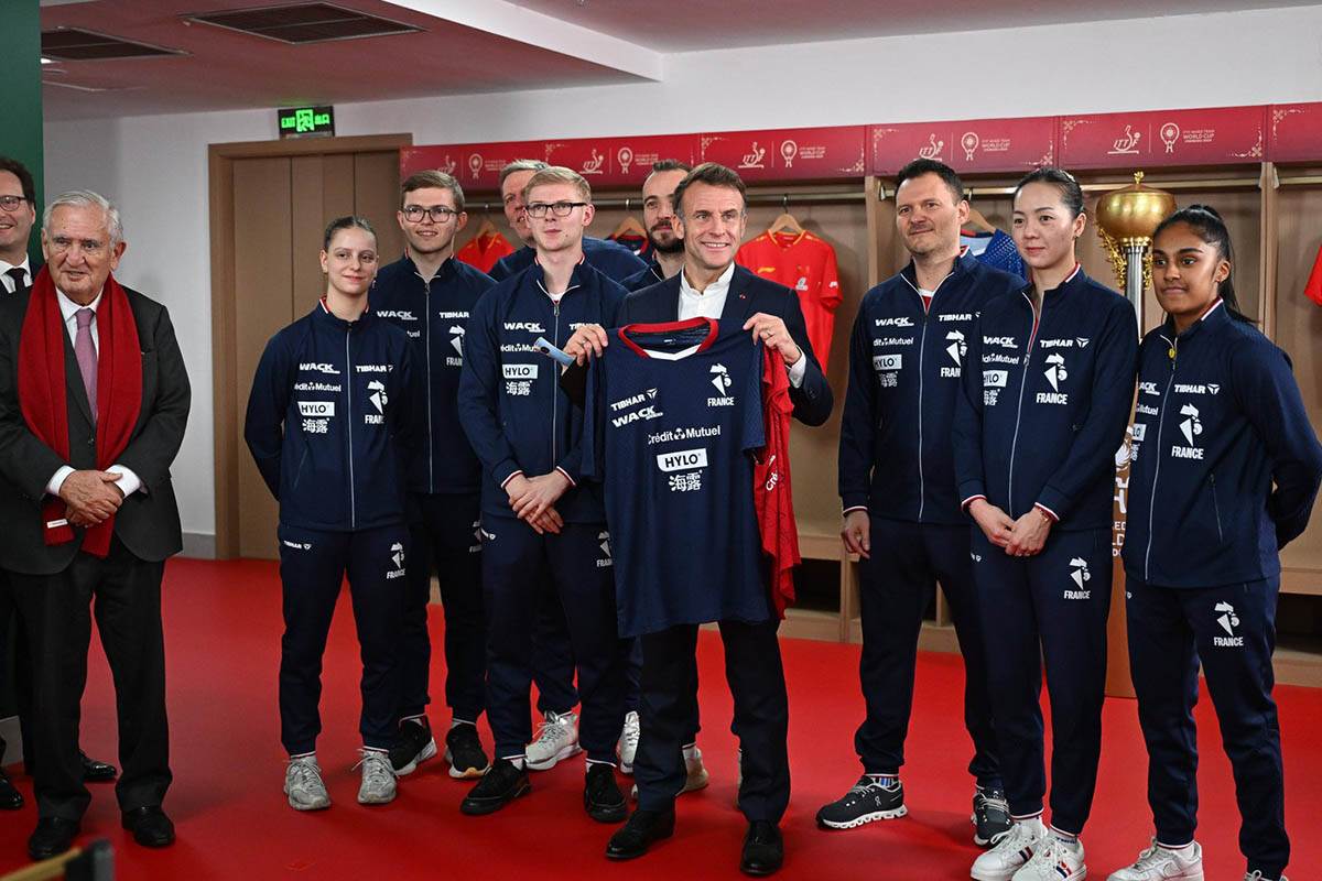 Emanuel Makron u poseti Kini (9).jpg