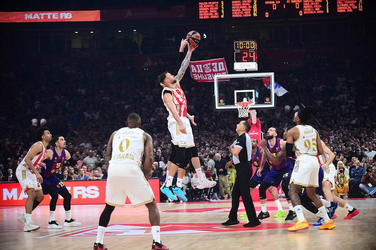 Crvena Zvezda - Barselona (1).jpg