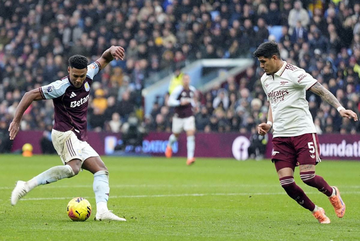 Aston Vila - Arsenal (1).jpg