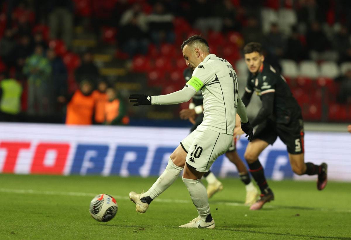 Radnički - Partizan (1).jpg