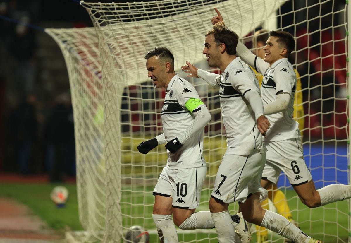 Radnički - Partizan (3).jpg