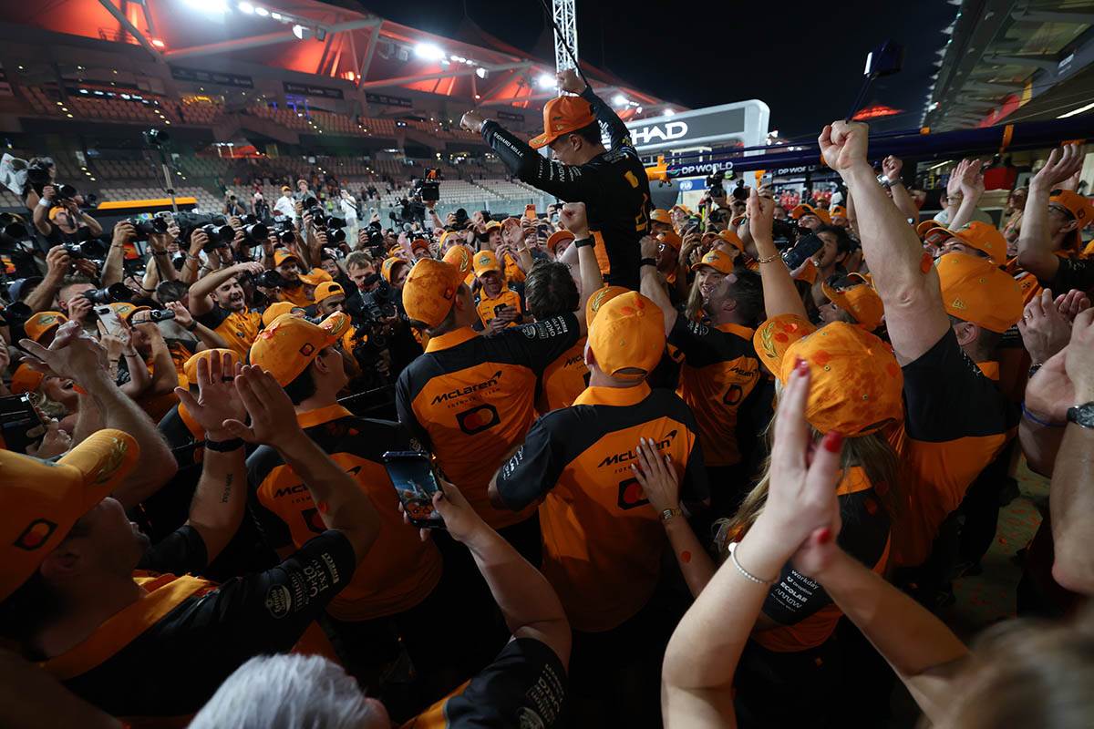 Lando Noris slavi titulu u Formuli 1 (11).jpg