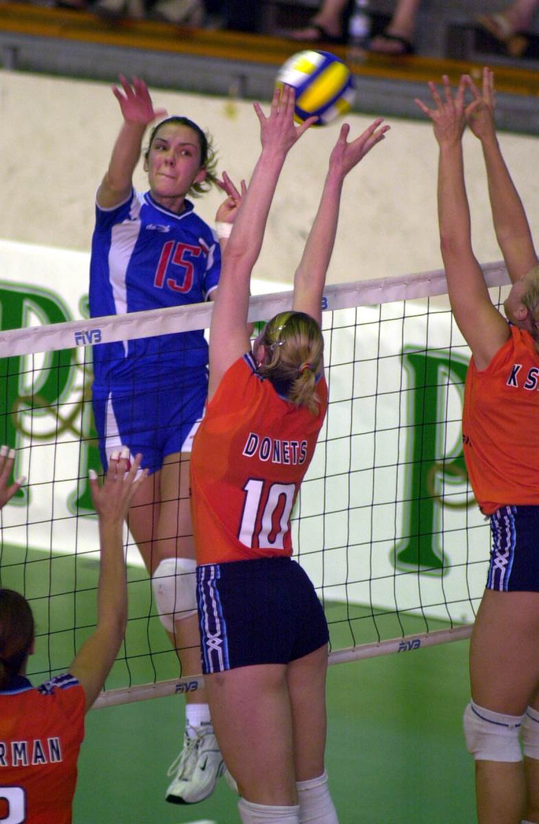 Anja Spasojević smečuje