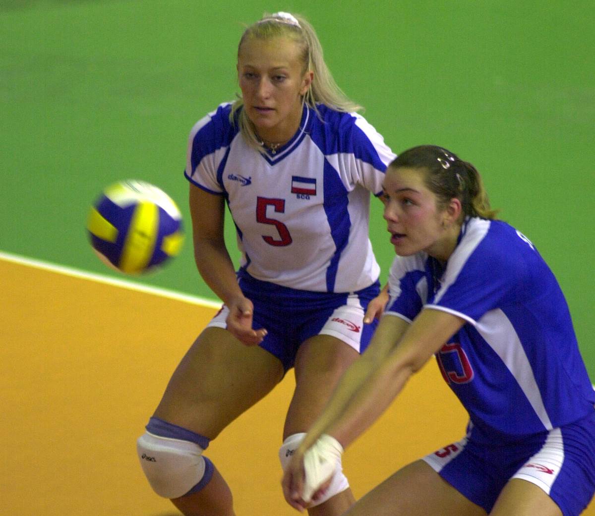 Anja Spasojević prima loptu