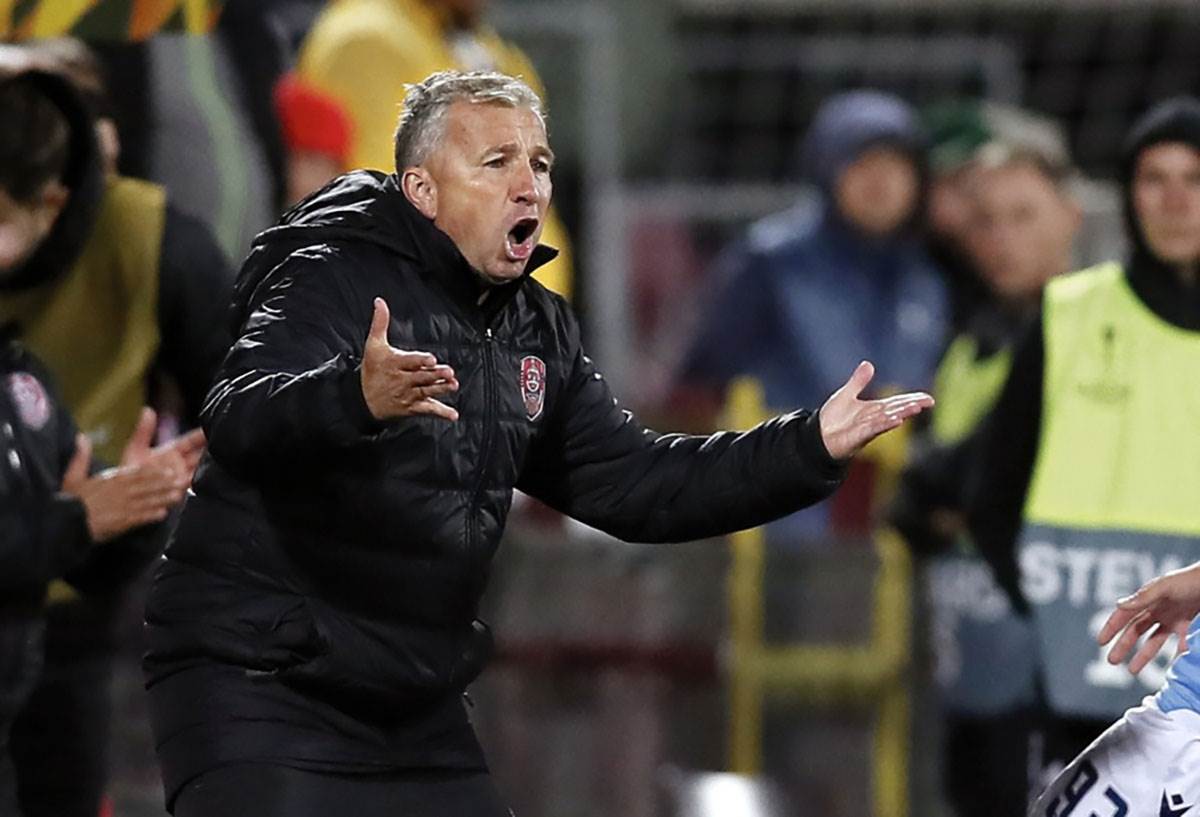 Dan Petresku (1).jpg