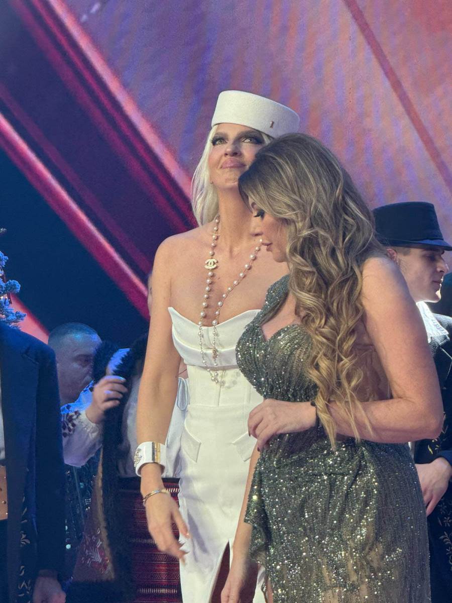 Jelena Karleuša i Viki Miljković (1).jpg