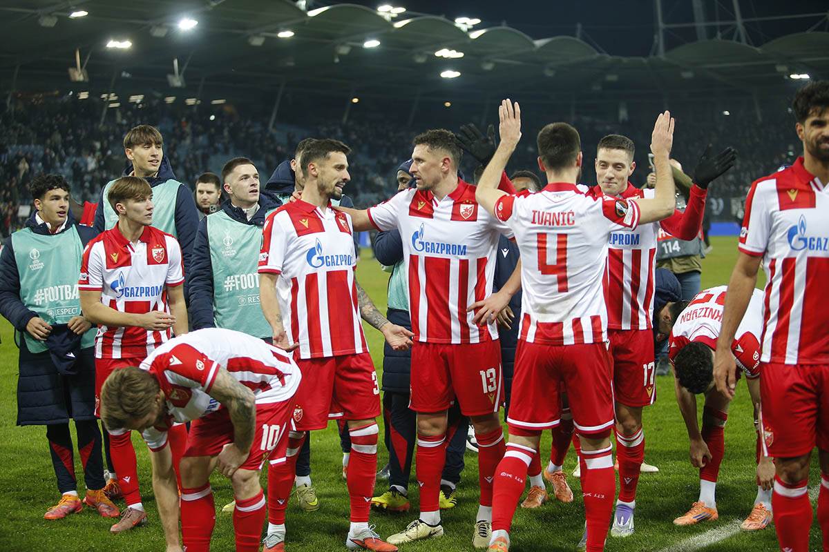 Slavlje fudbalera posle Šturm - Crvena zvezda 3.jpg