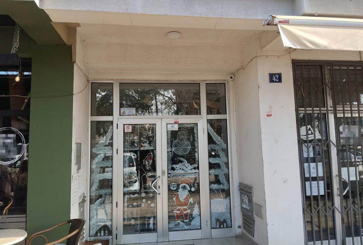 Zgrada u Novom Sadu u kojoj se dogodio zločin 2.jpg