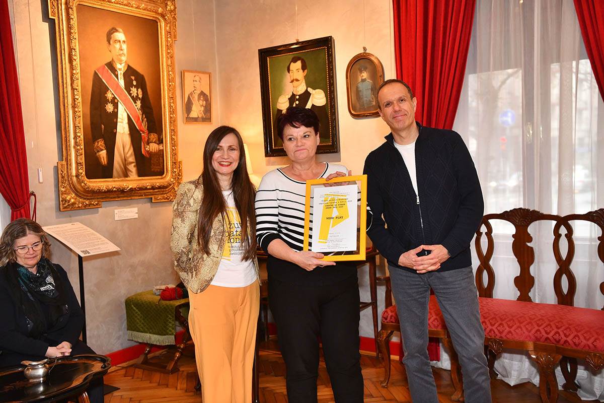 Tijana Adamov Ignjatović, Gordana Ilić, Miša Stojiljković, WOOD PLAY copy.jpg