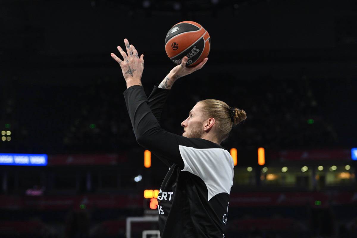 Partizan - Crvena Zvezda (5).jpg