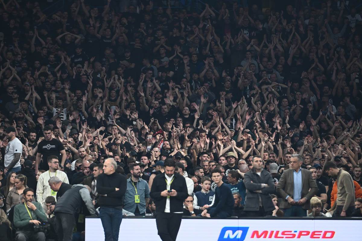 Partizan - Crvena Zvezda (3).jpg