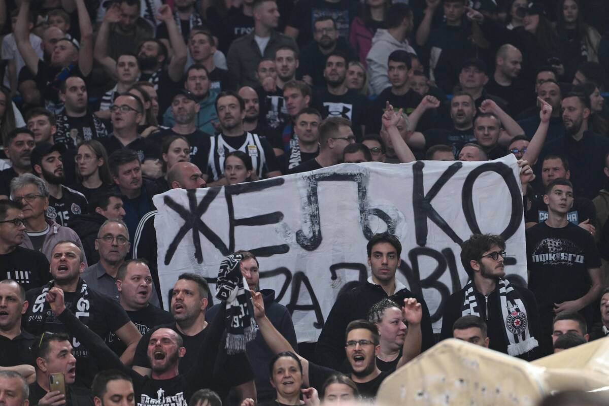 Partizan - Crvena Zvezda (2).jpg