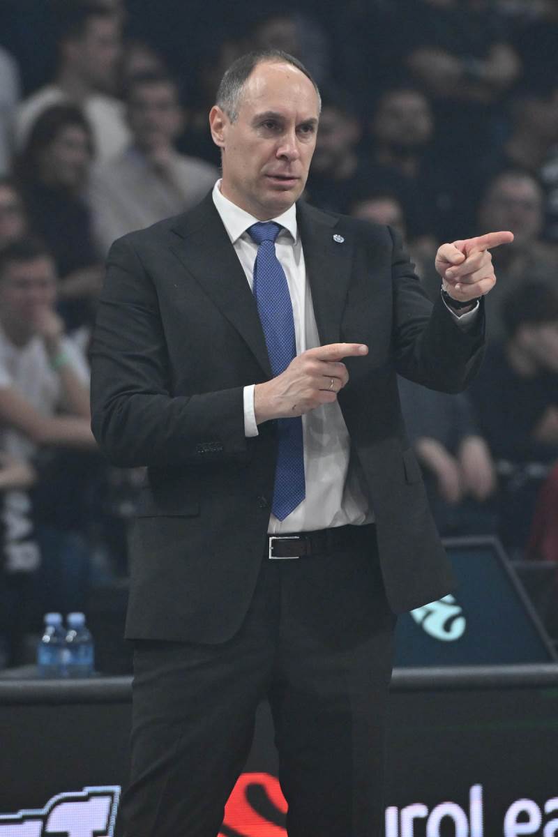 Partizan - Crvena Zvezda (2).jpg