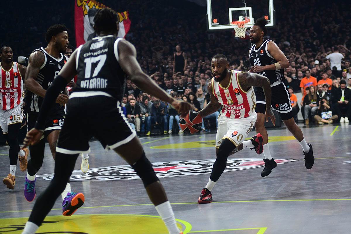 Partizan - Crvena Zvezda (7).jpg