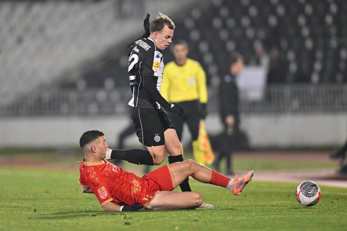 Partizan - Napredak (5).jpg