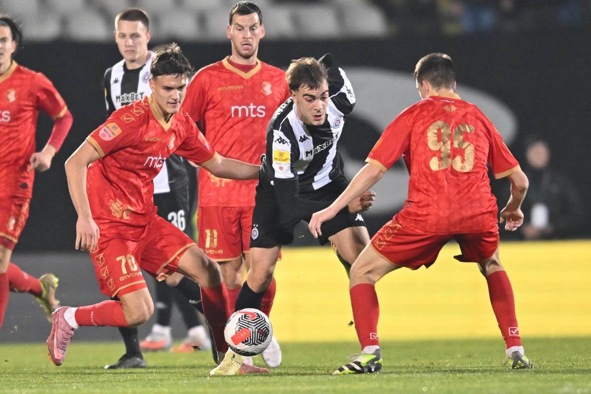 Partizan - Napredak (4).jpg