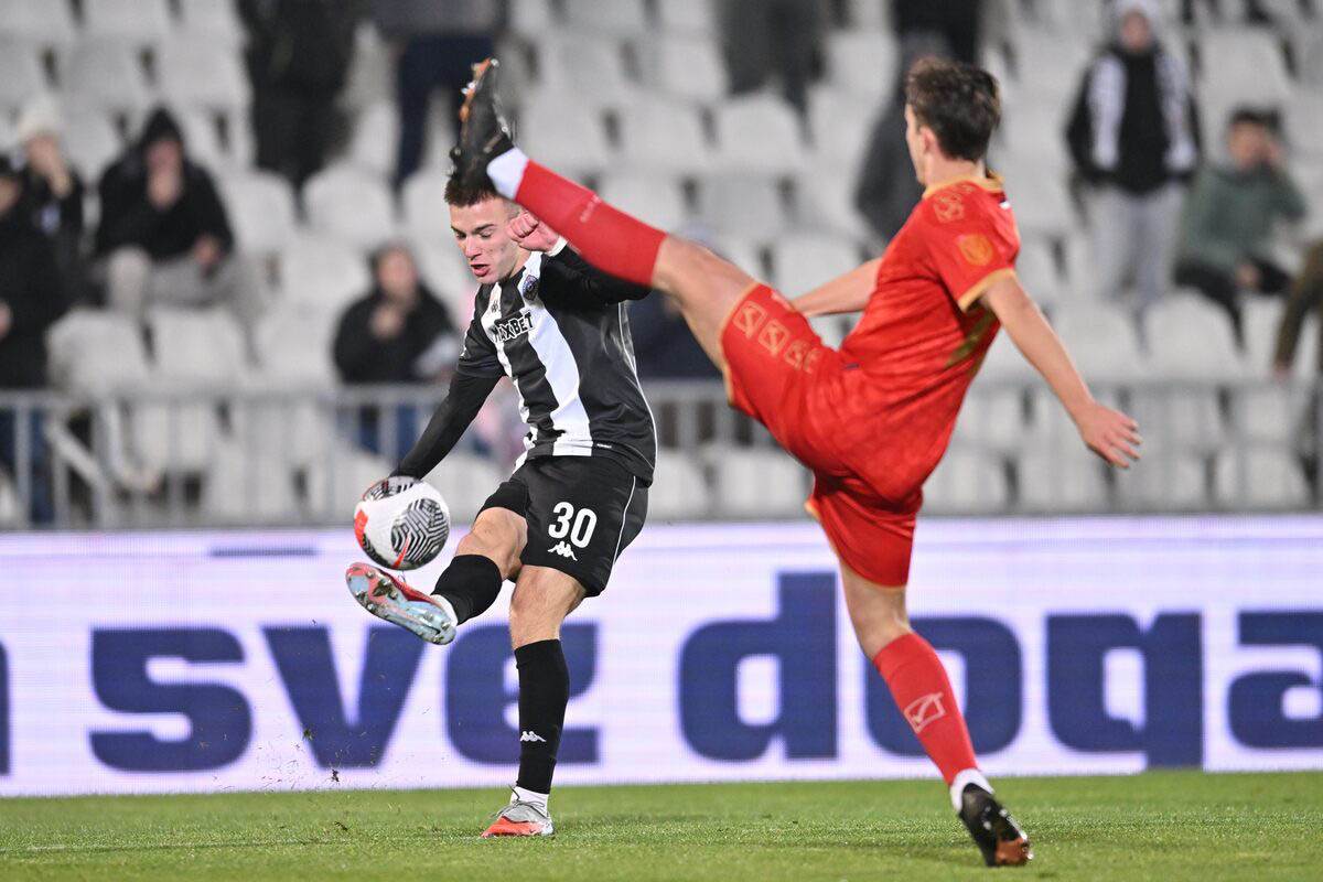 Partizan - Napredak (1).jpg