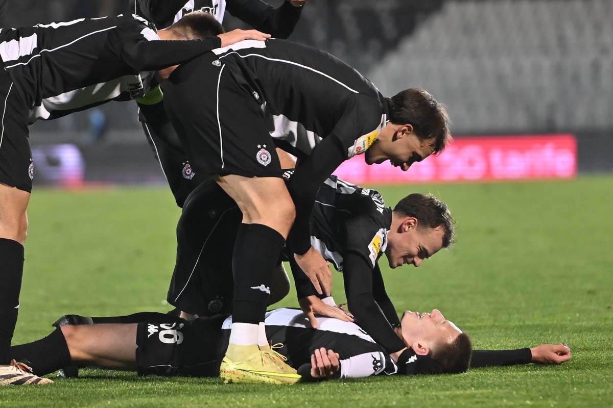 Partizan - Napredak (7).jpg