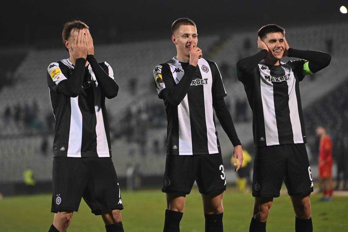 Partizan - Napredak (9).jpg