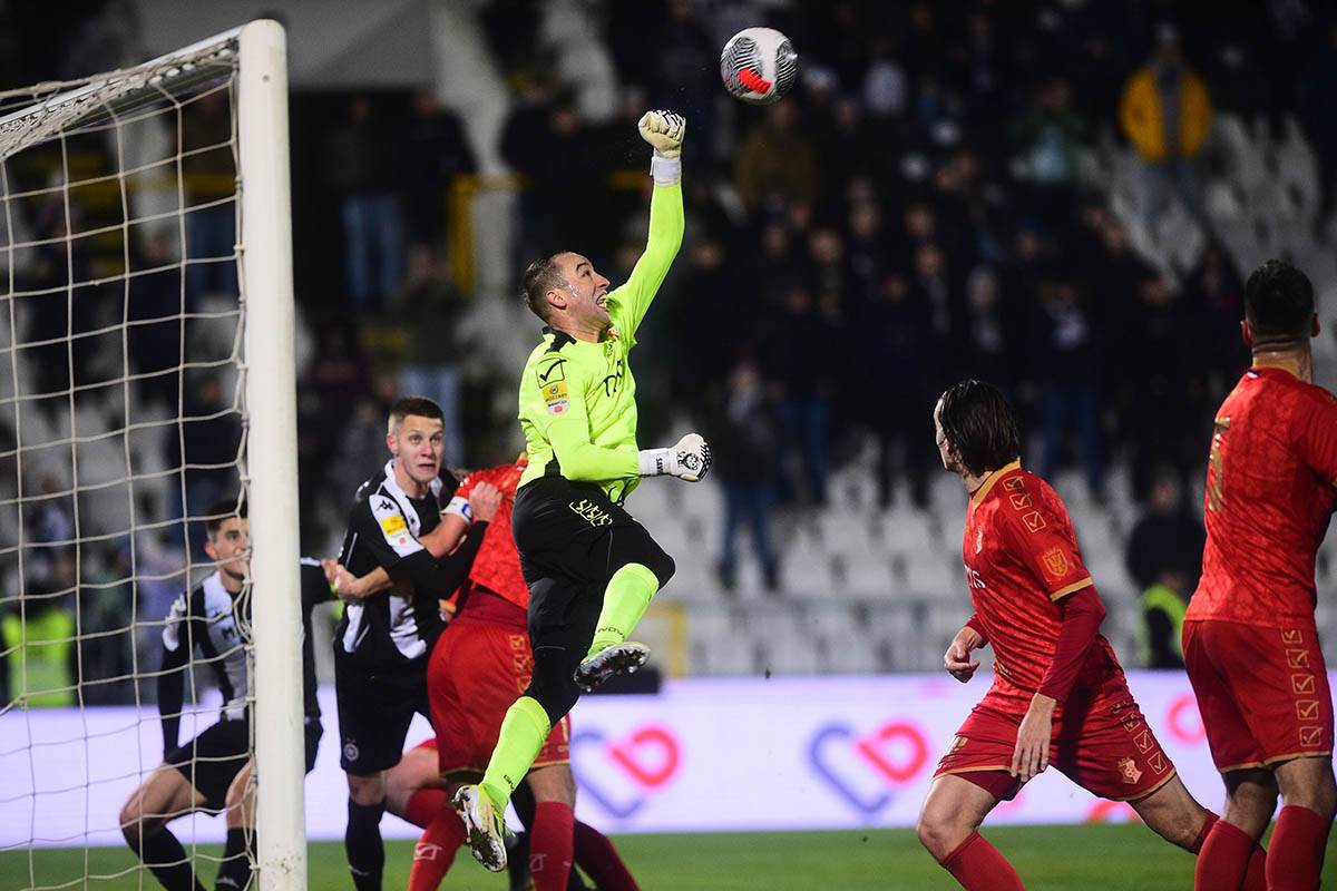 Partizan - Napredak (2).jpg