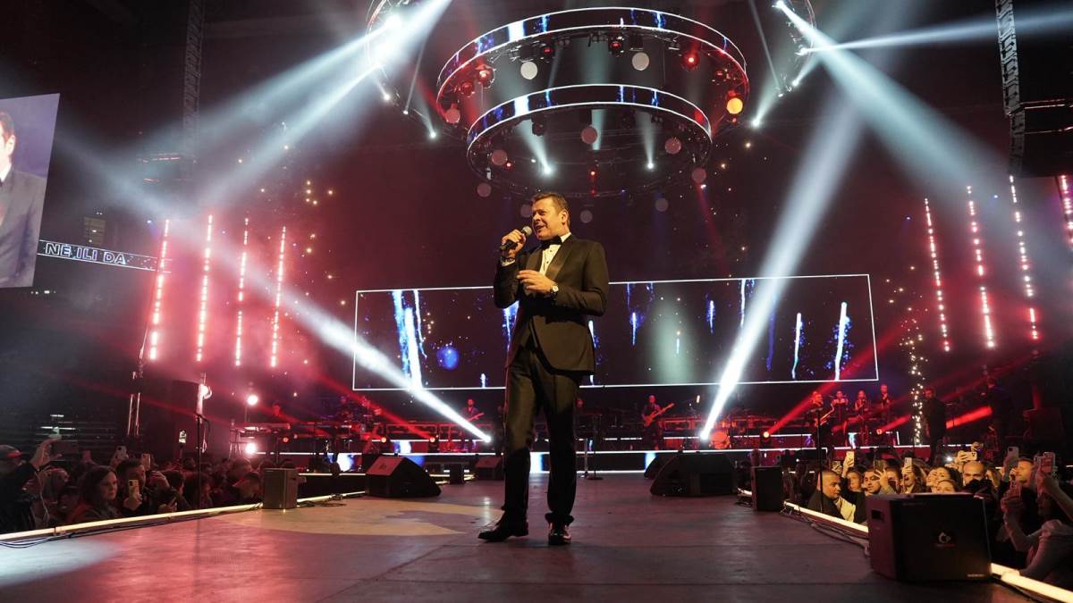 Vlado Georgiev, drugi koncert u Beogradskoj areni (8).jpg