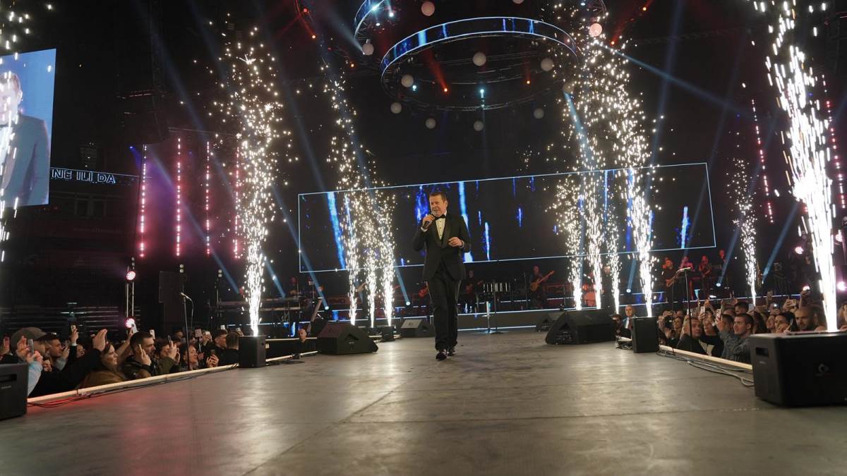 Vlado Georgiev, drugi koncert u Beogradskoj areni (11).jpg