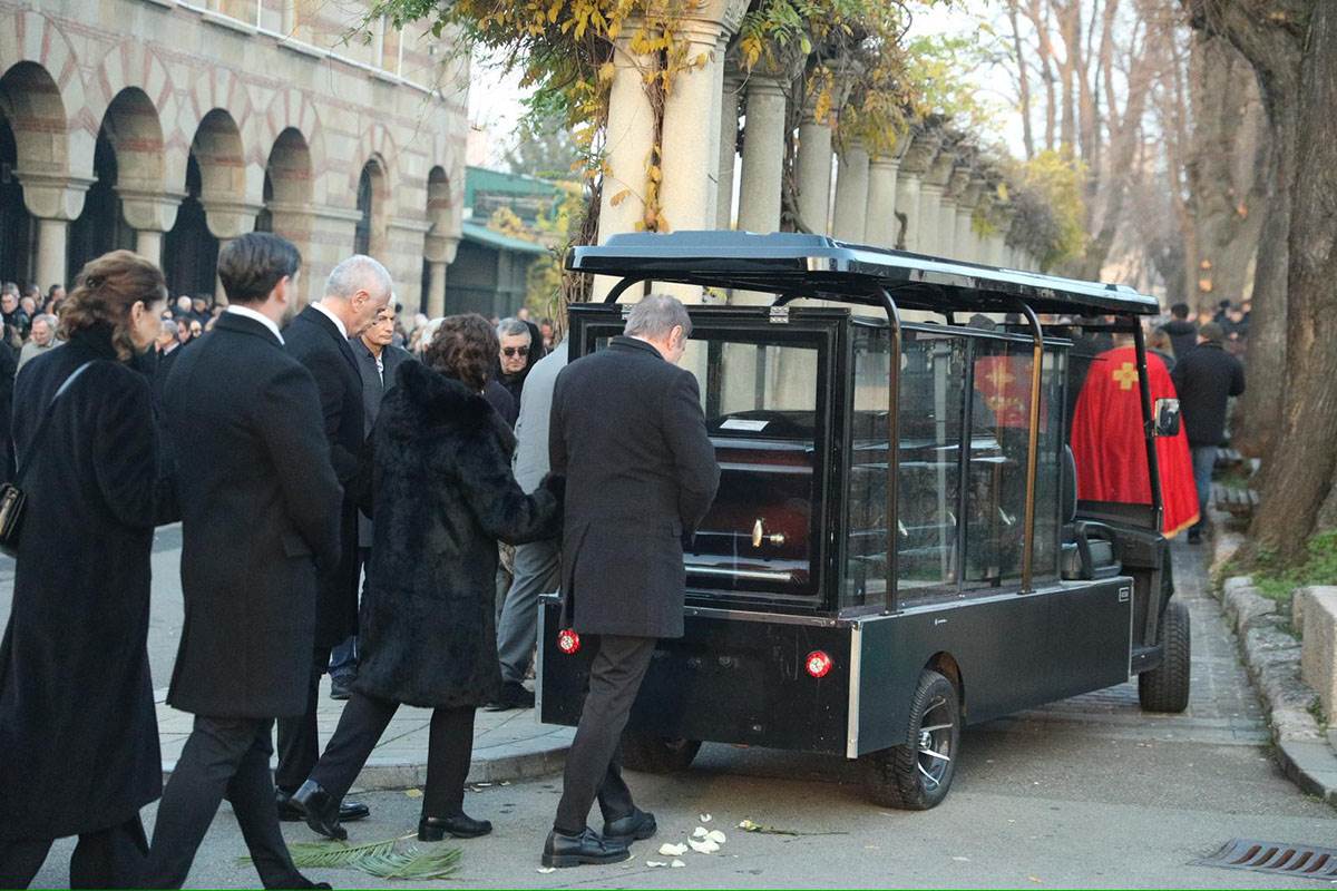 Sahrana oca Zvezdana Terzica (7).jpg