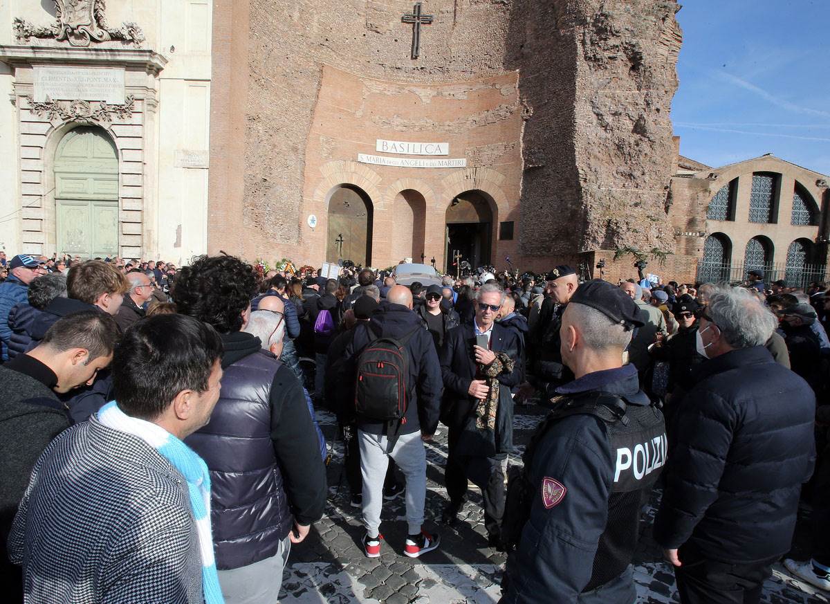 siniša mihajlovic sahrana (9).jpg