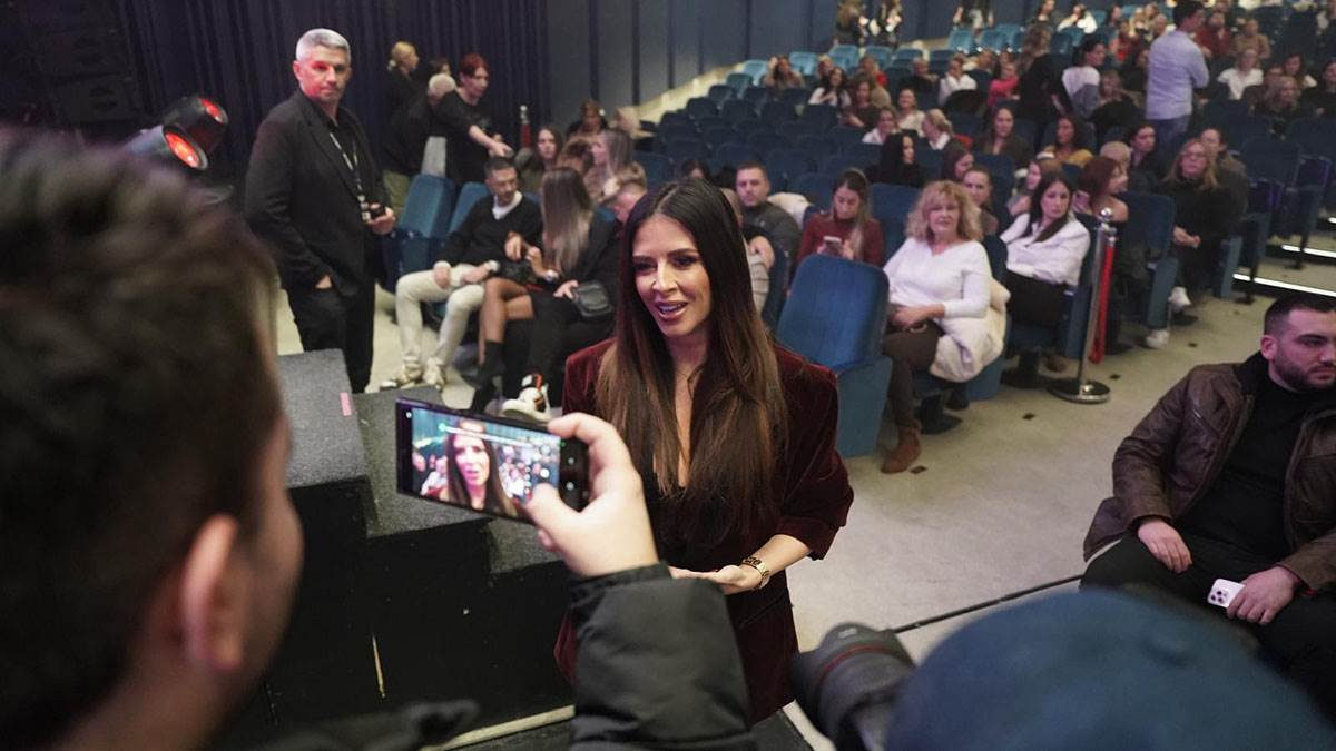 Poznati na drugom koncertu Sase Kovacevica (3).jpg