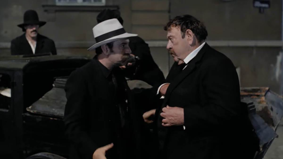 Maratonci trče počasni krug (2).jpg