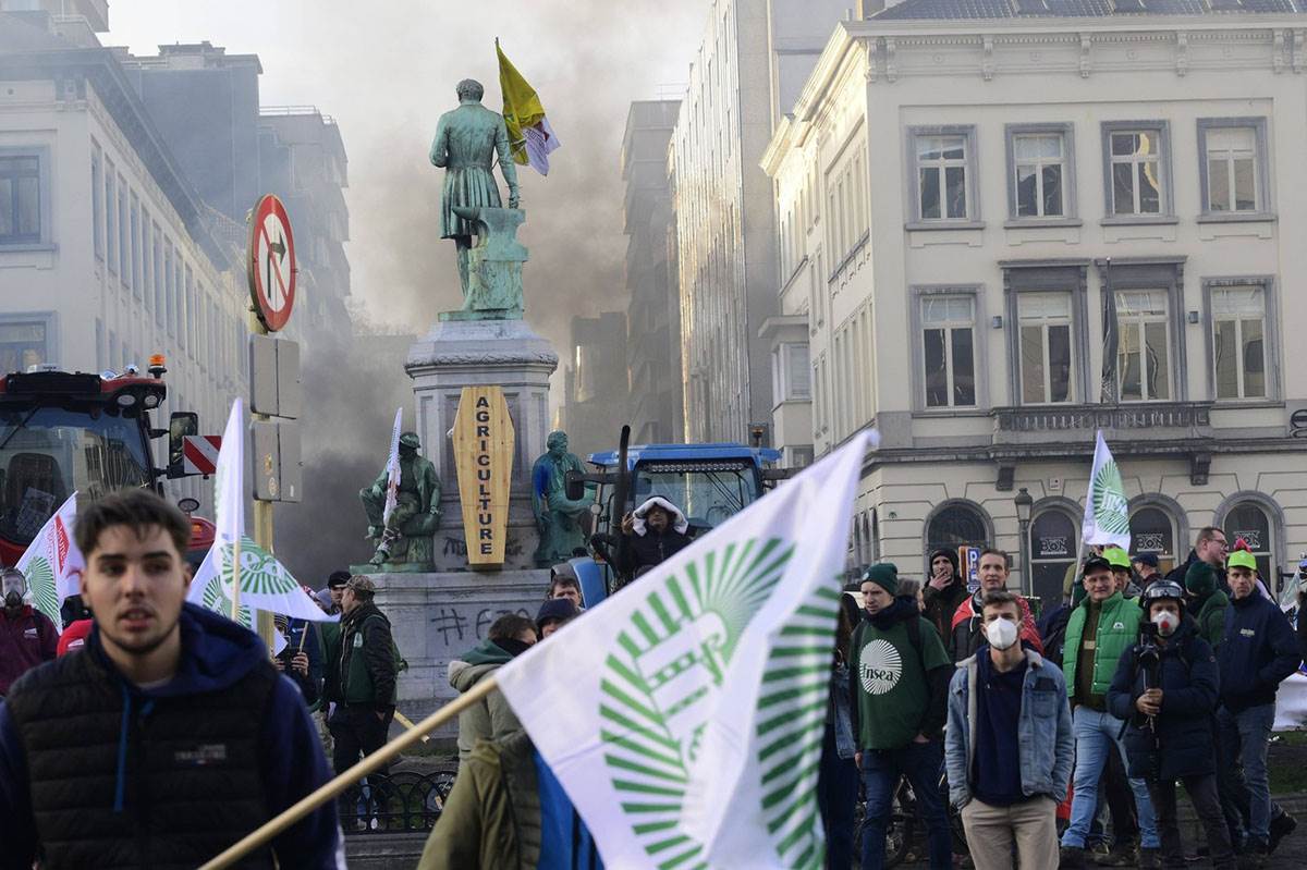 Protest poljoprivrednika u Briselu, Belgija (2).jpg