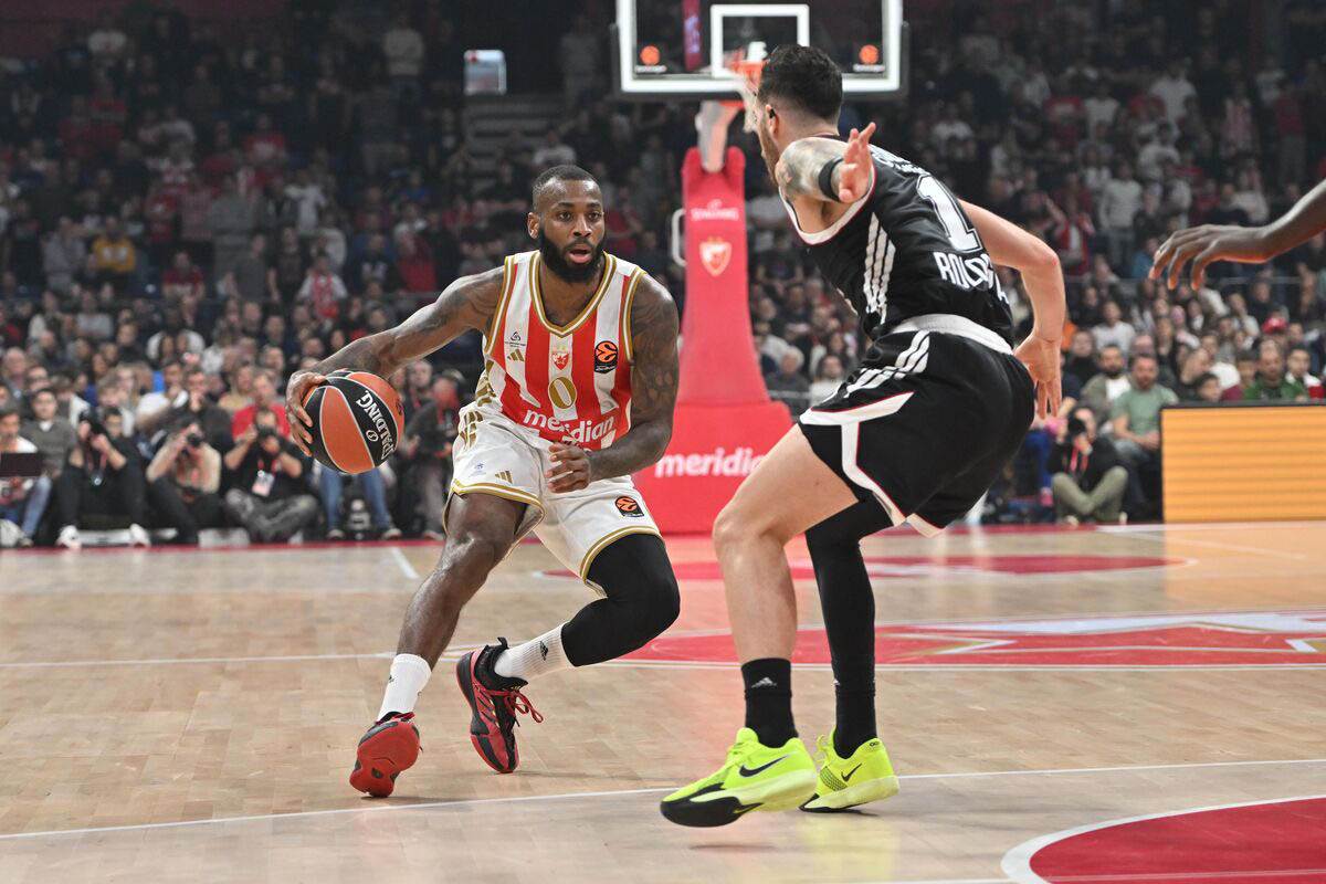 Crvena Zvezda - Virtus Bolonja (2).jpg