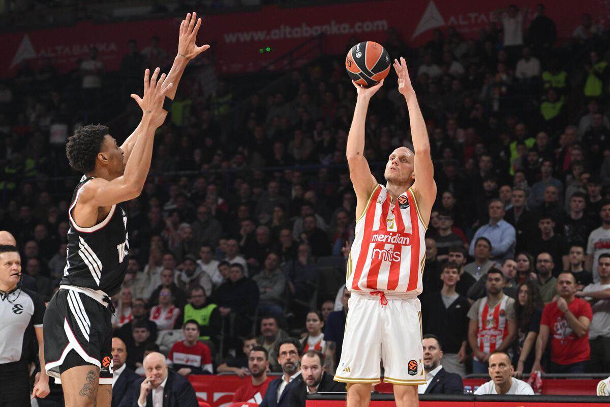 Crvena Zvezda - Virtus Bolonja (4).jpg