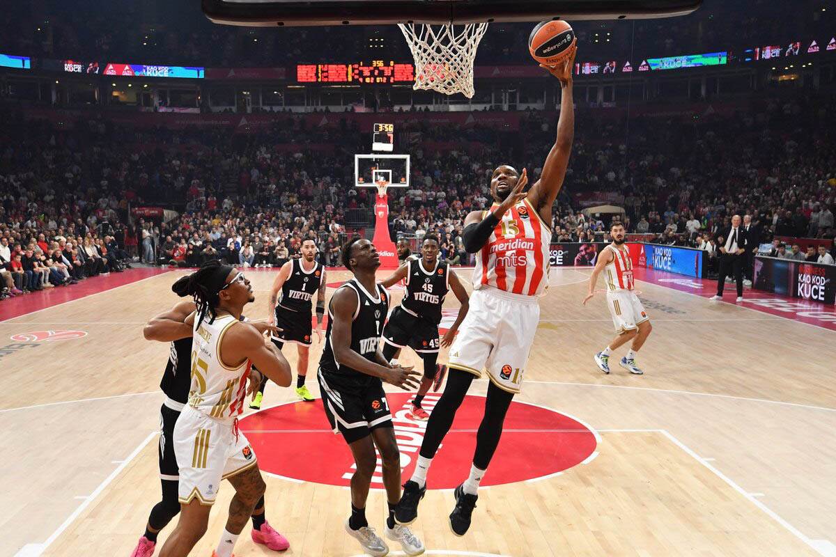 Crvena Zvezda - Virtus Bolonja (2).jpg