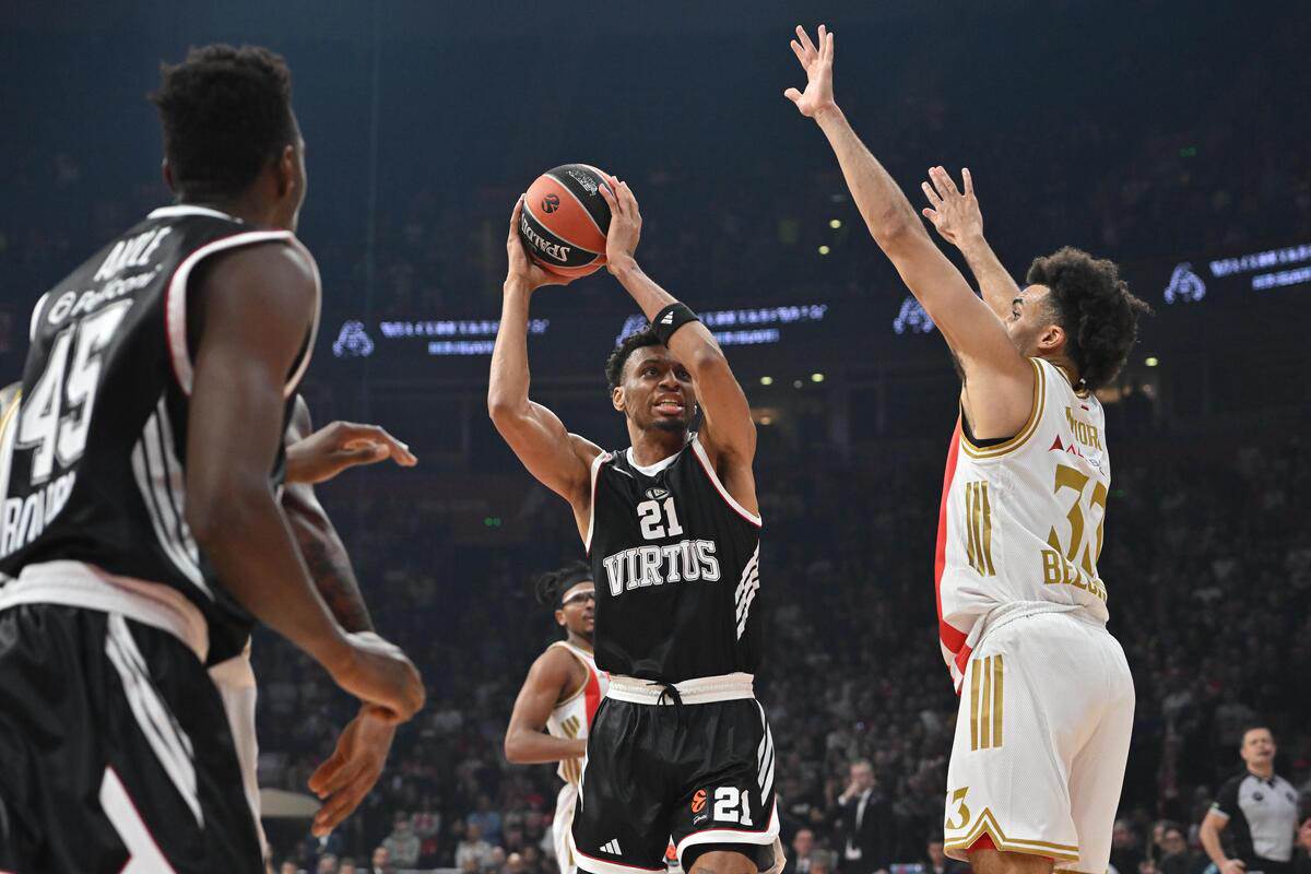 Crvena Zvezda - Virtus Bolonja (1).jpg