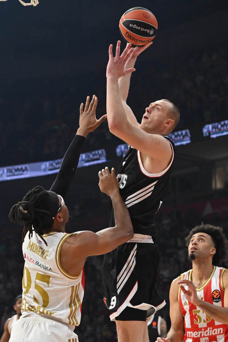 Crvena Zvezda - Virtus Bolonja (11).jpg