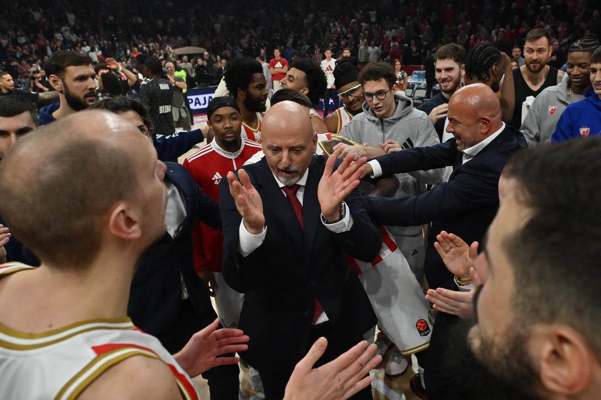 Crvena Zvezda - Virtus Bolonja (5).jpg