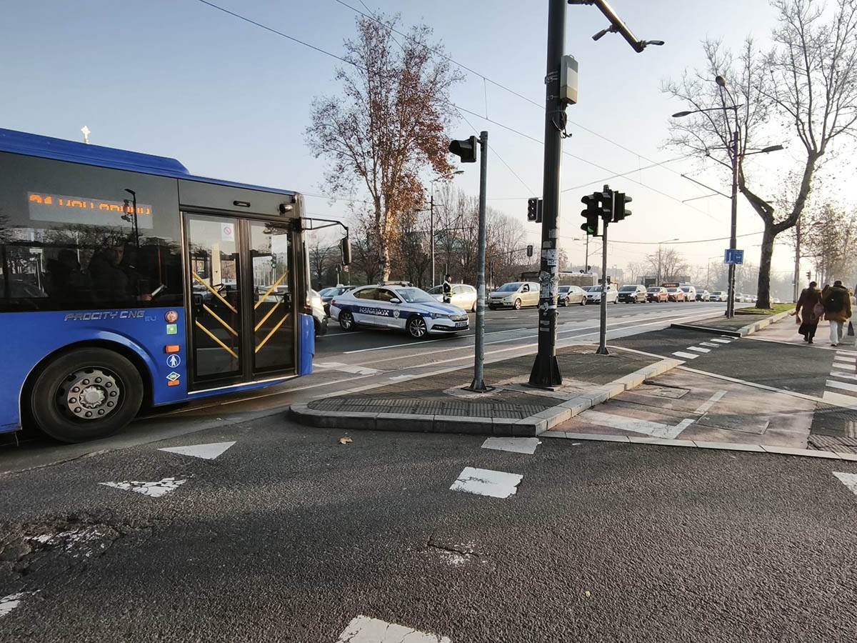 potpuni kolaps prevoza (7).jpg