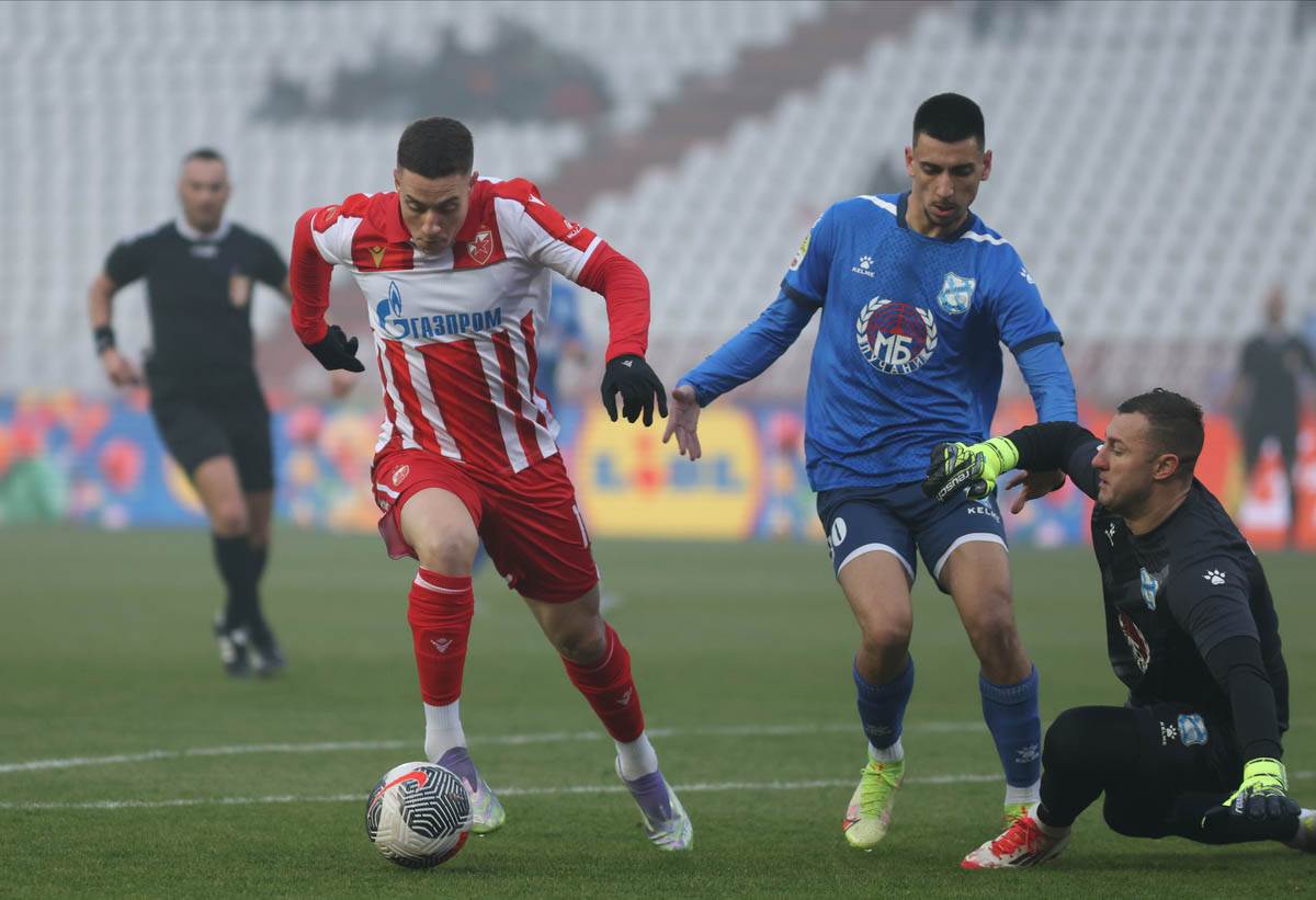 Crvena Zvezda - Mladost Lučani (2).jpg