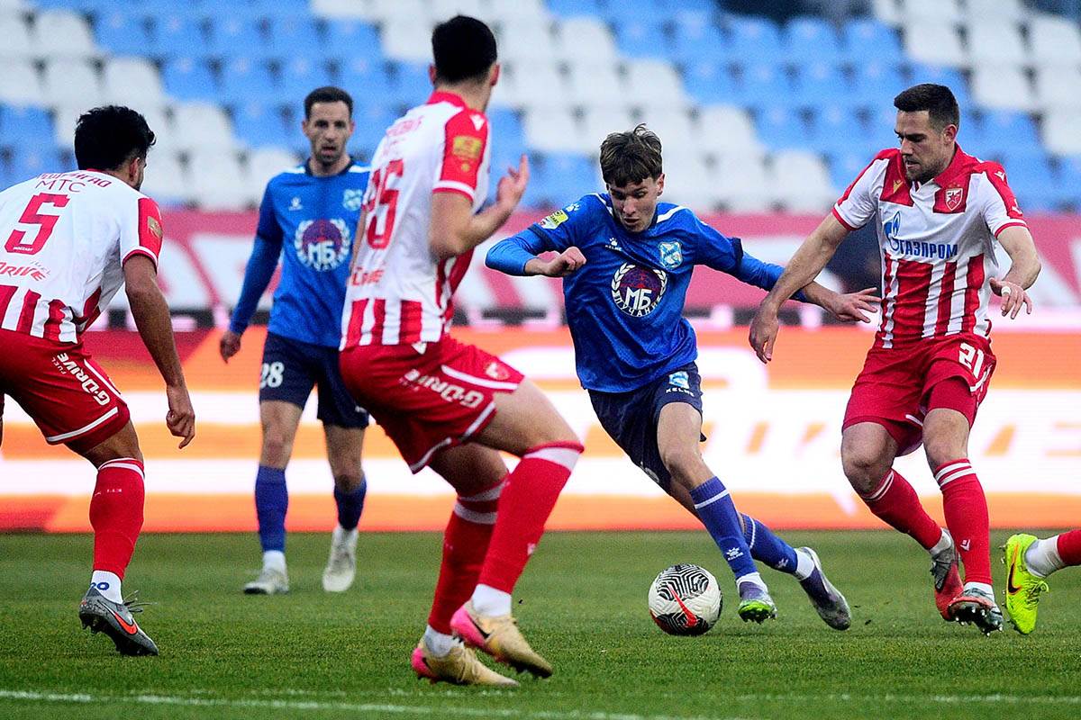 Crvena Zvezda - Mladost Lučani (3).jpg