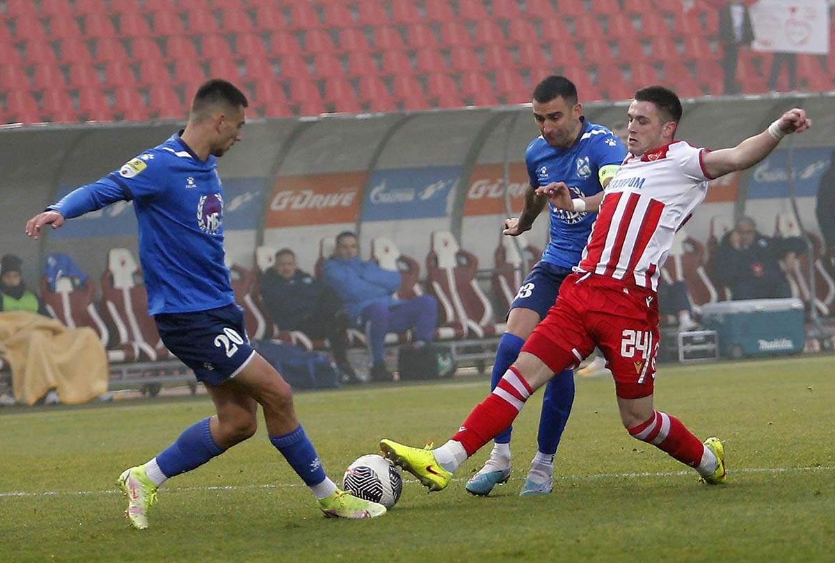 Crvena Zvezda - Mladost Lučani   (1).jpg