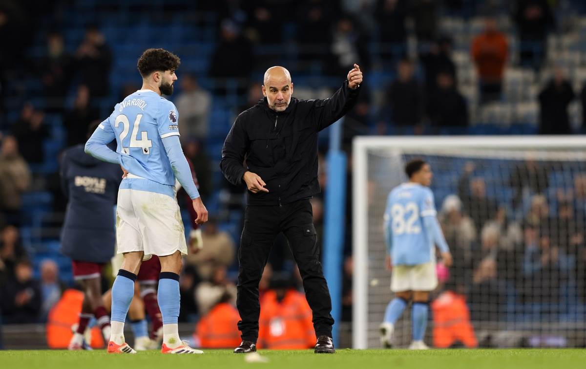 Pep Gvardiola i Joško Gvardiol razgovor na terenu posle Siti Vest Hem