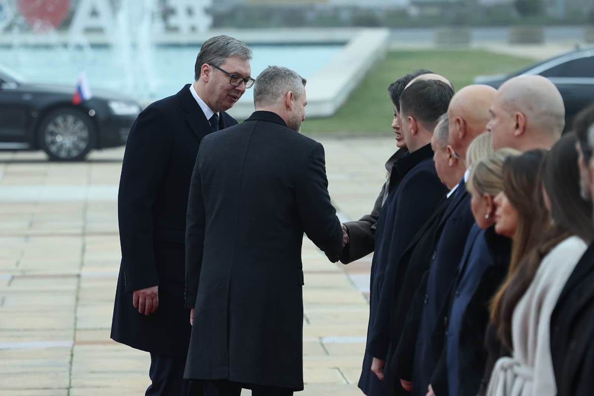 Doček slovačkog predsednika Petera Pelegrinija (1).jpg