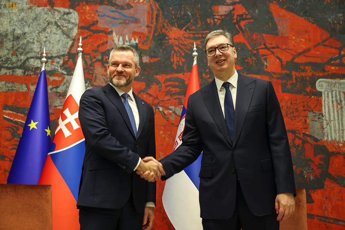 Aleksandar Vučić i Peter Pelegrini (3).jpg