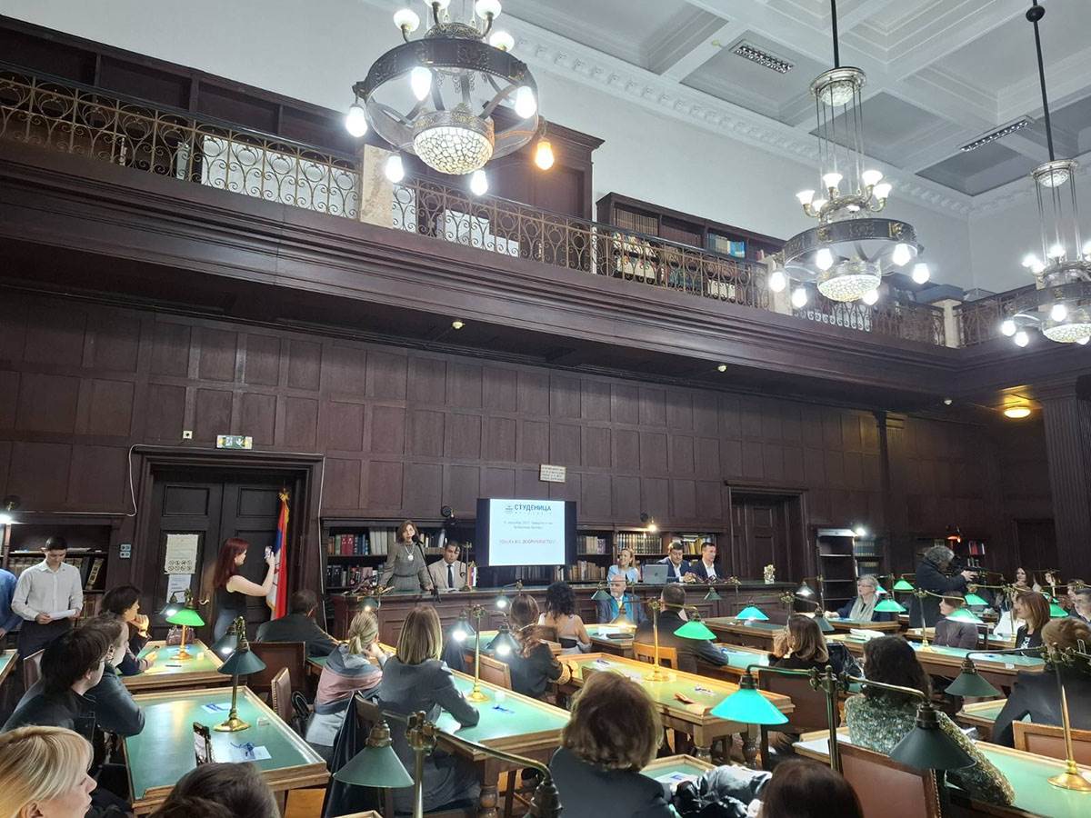 Vuka Jeremic upravnica copy.jpg