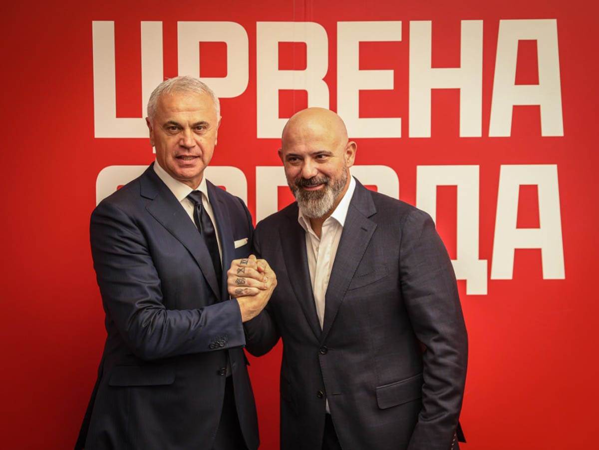 Dejan Stanković promocija Crvena zvezda (2).jpg