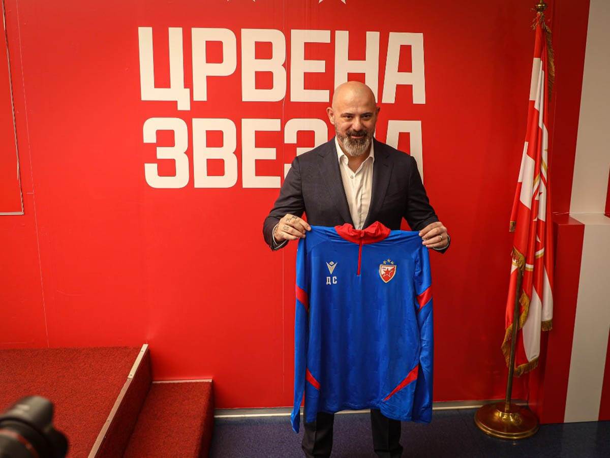 Dejan Stanković promocija Crvena zvezda (3).jpg