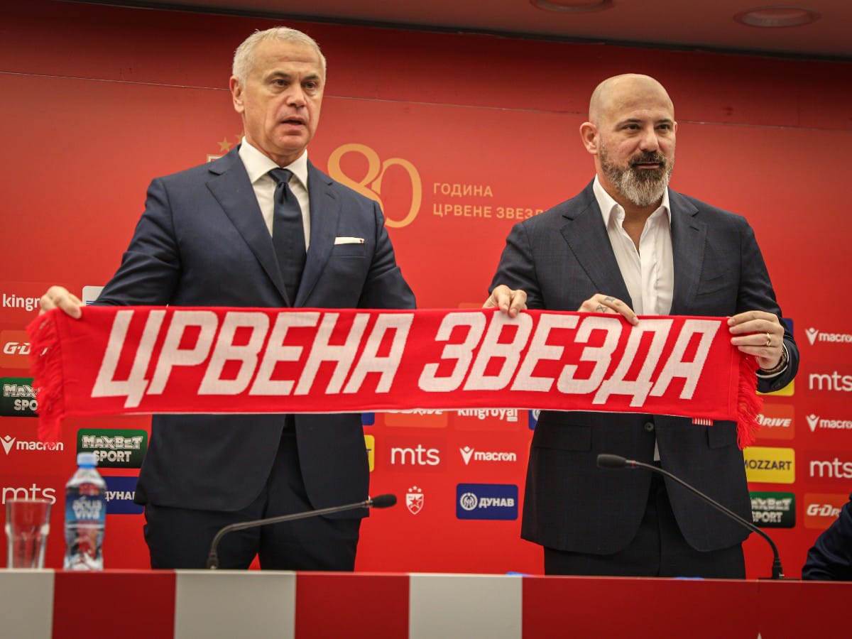 Dejan Stanković promocija Crvena zvezda (8).jpg
