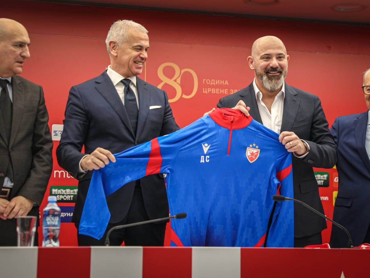 Dejan Stanković promocija Crvena zvezda (9).jpg
